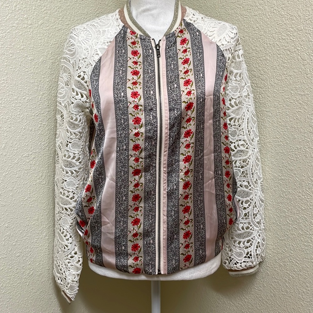 Mystree Satin Boho Floral Print Lace Sleeve Bomber Jacket.